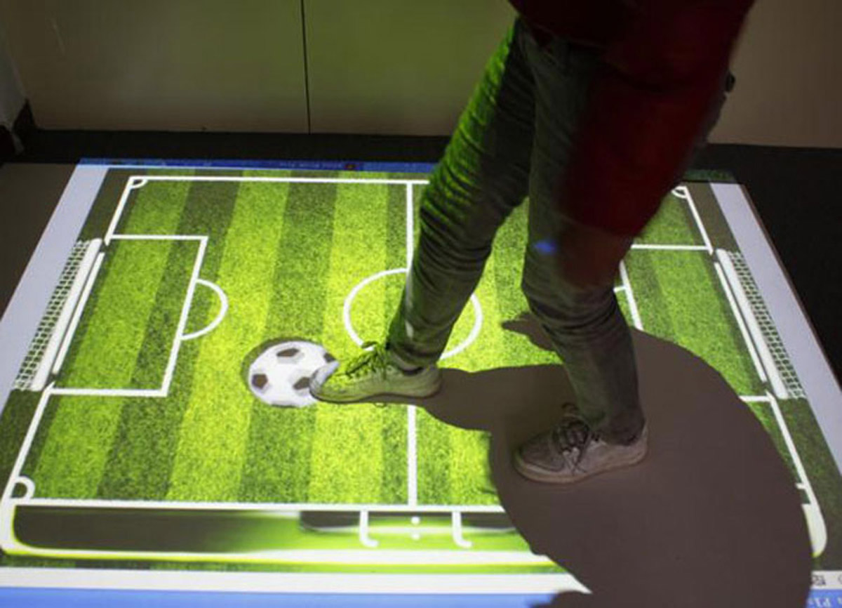 务川社区安全互动足球投影